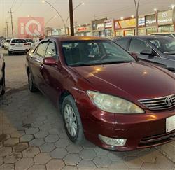 تۆیۆتا کامری